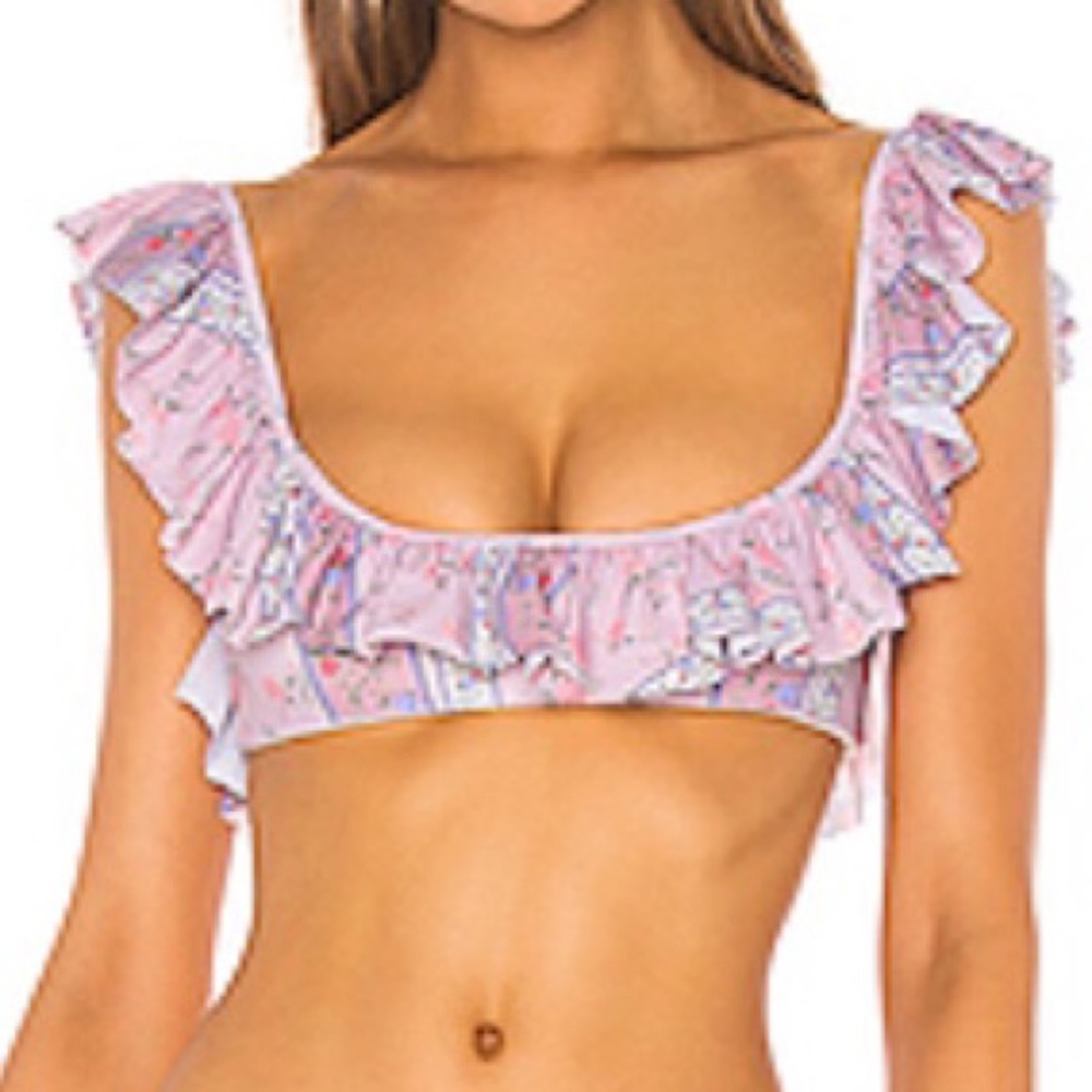 NWT Ruffle bikini top